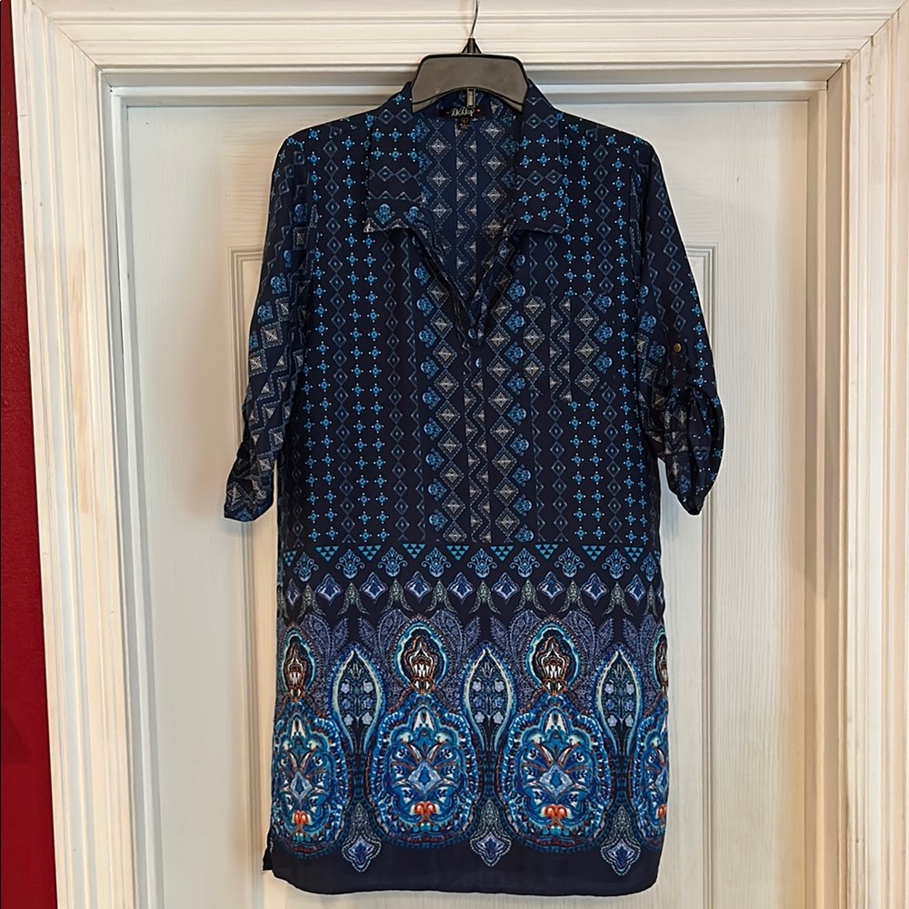 BeBop Geometric Navy and Light Blue Blouse